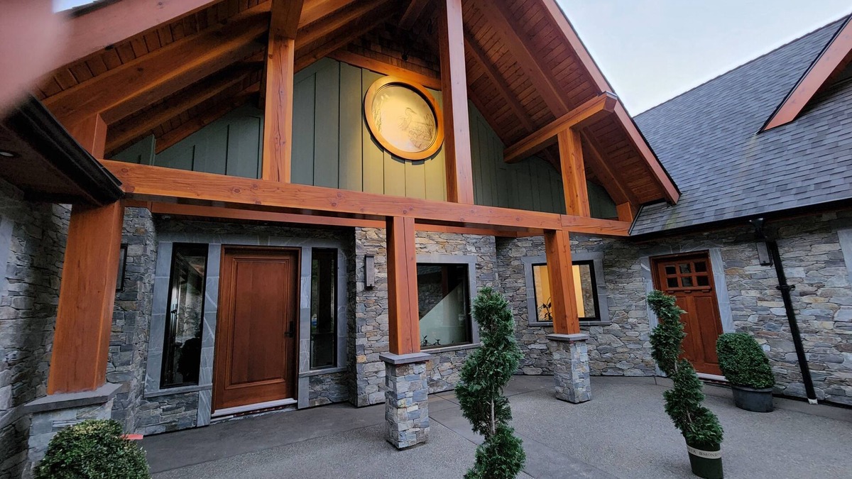Regional District of Nanaimo Hotel | Luxury Home/Villa Beautiful Oceanview Georgia straight, Hot Tub Spa