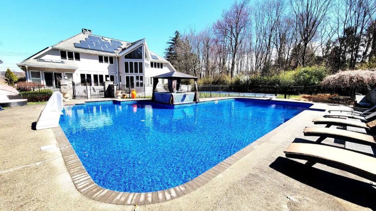 Pomona House | Luxury Home + XL Pool near NYC/Harriman State Park