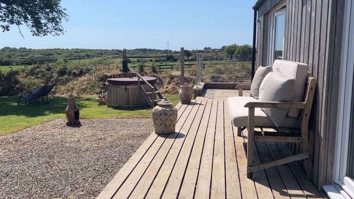 Haverfordwest Cabin | Luxury hot tub lodge in the heart of Pembrokeshire