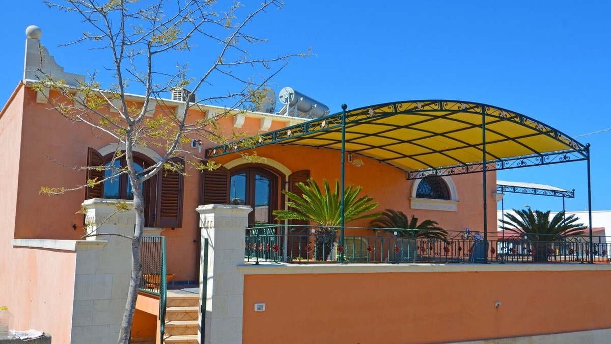 Marina San Gregorio House | Luxury house with large terrace and sea view