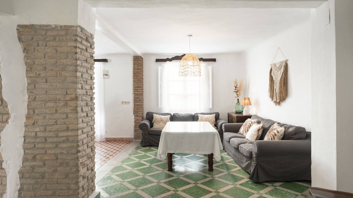 Illora Villa | Luxury House in Íllora - 6 Bedrooms, Terrace, Wi-Fi