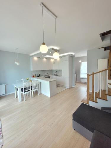 Raszyn Apartment | Luxury House with Garden near Chopin Airport