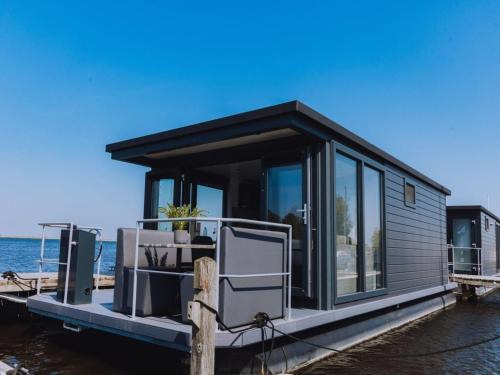 Municipality of Uitgeest Boat Rental | Luxury Houseboat Getaway