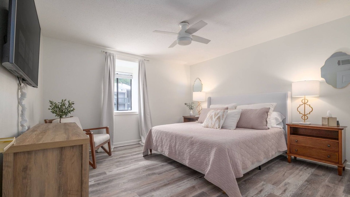 Vestavia Hills Apartment | Luxury in the Heart of Homewood, Minutes from Samford!
