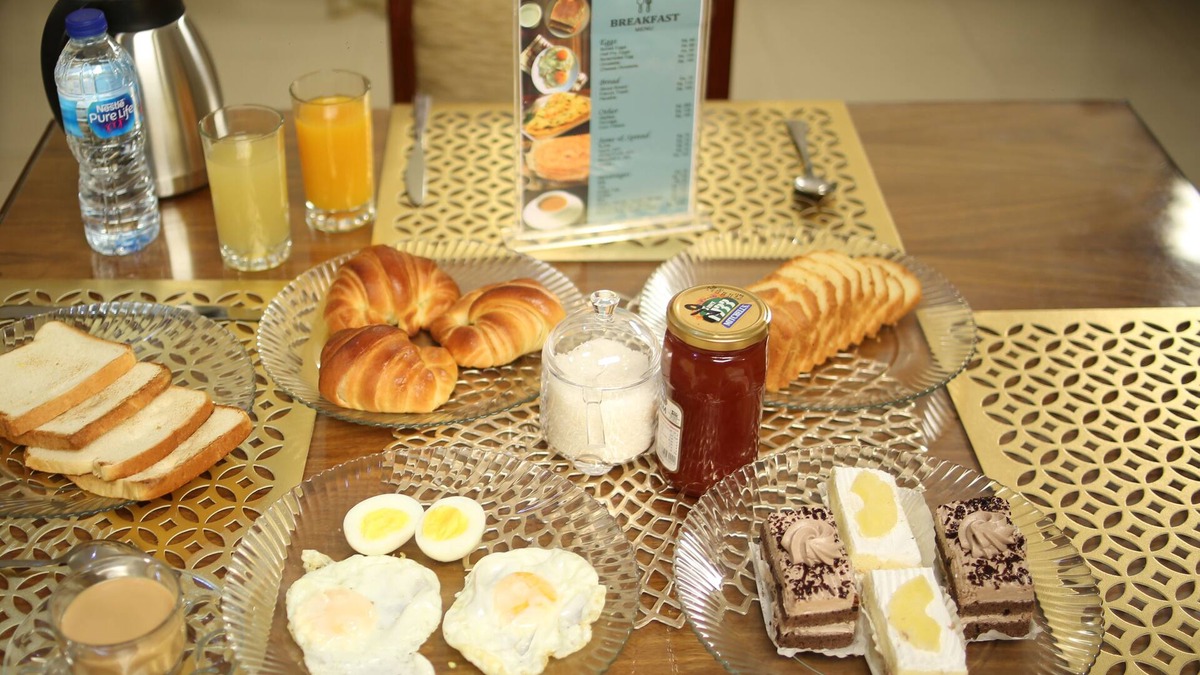 D.H.A. Bed & Breakfast | Luxury Independent 9 Bed Room Villa with attached bath and complete amenities.