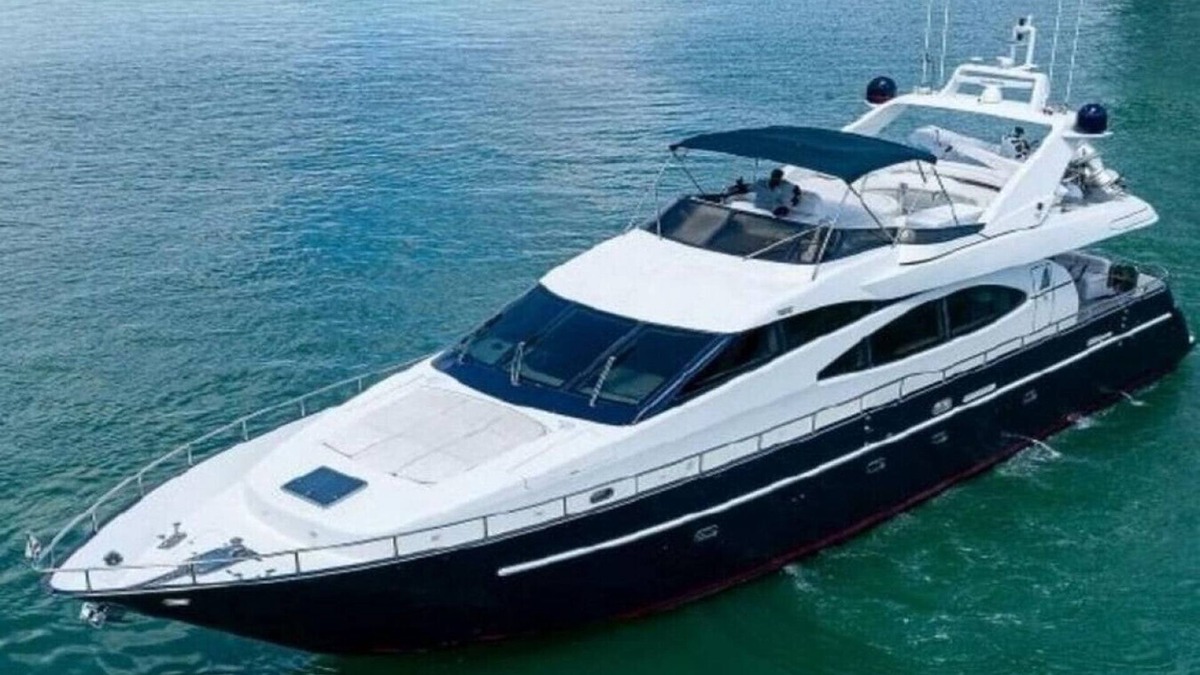 Humacao Boat Rental | Luxury Italian Megayacht