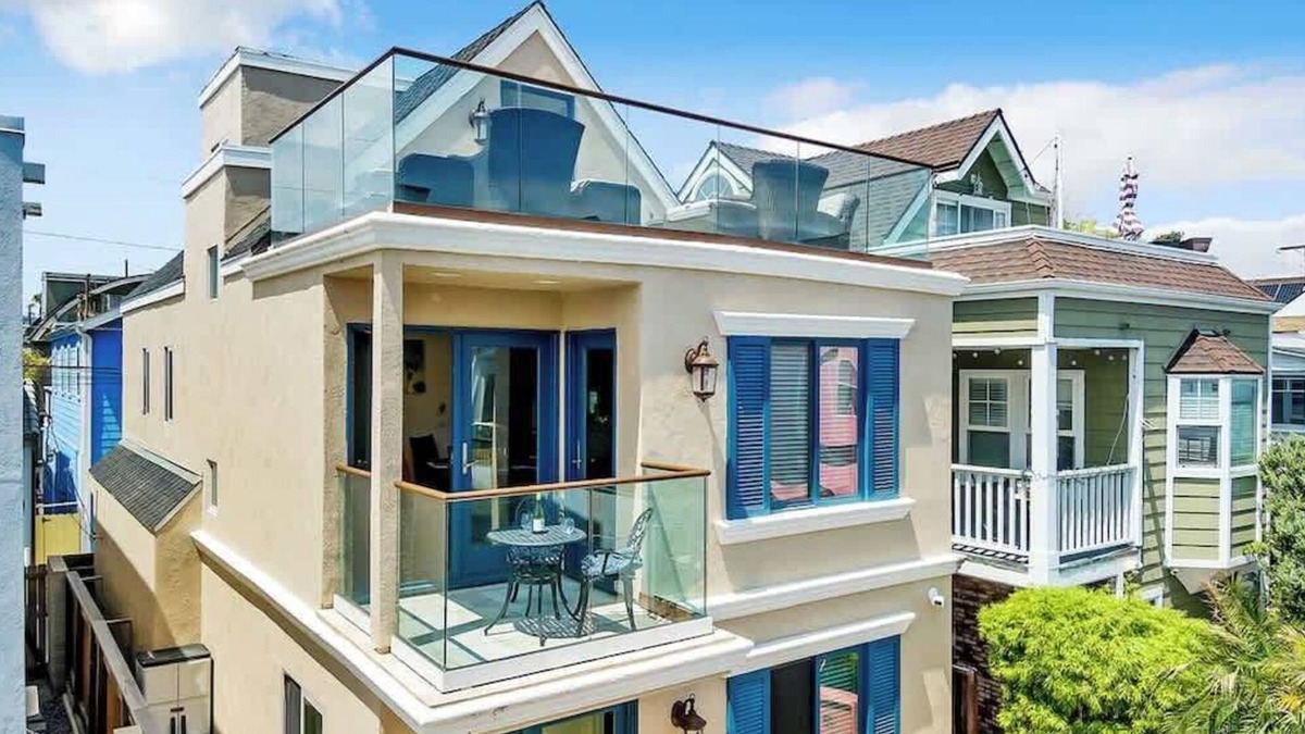 Mission Beach House | Luxury Italian Style - Ocean Views