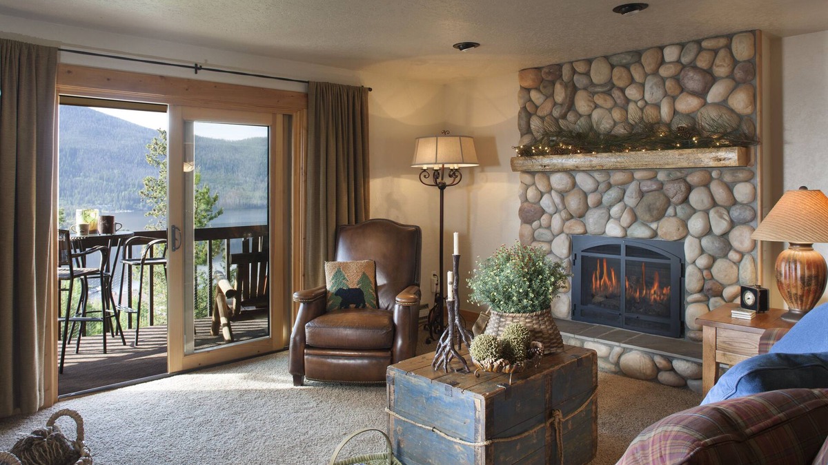 Grand Lake Condo | Luxury Lakeview Condo