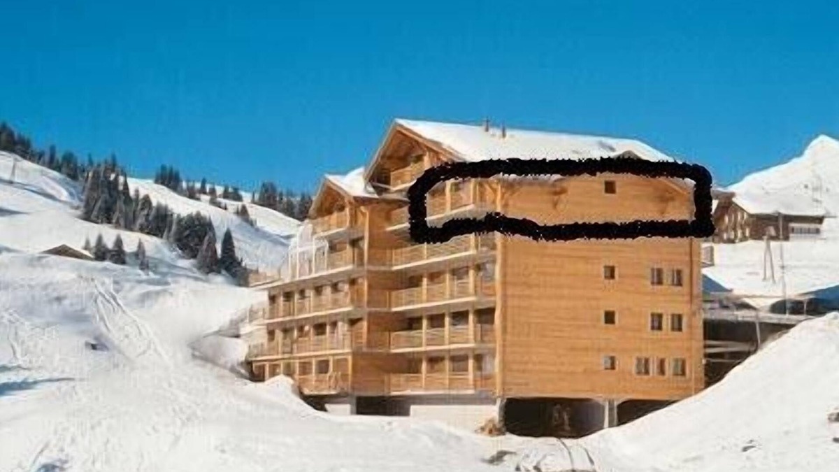 Val d'Illiez Apartment | Luxury large 3 bed Ski in Ski out apartment in Les Crosets, Portes du Soleil