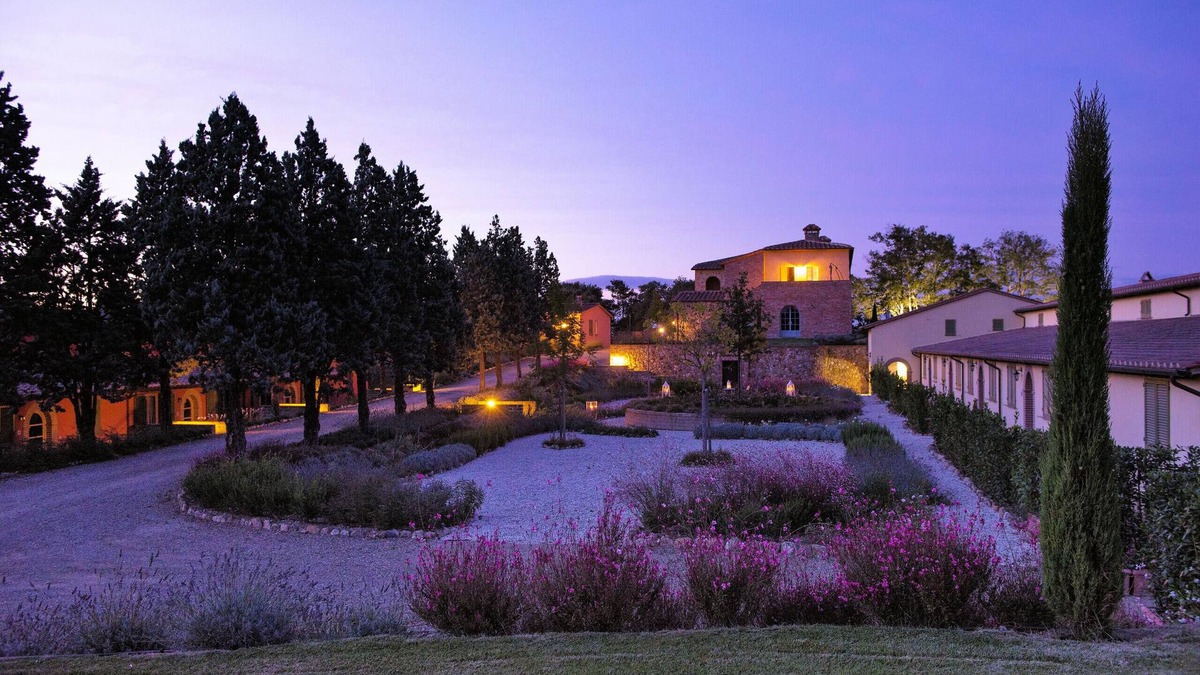 Trequanda Apartment | Luxury & Large Apt. in Siena Resort at Eagle