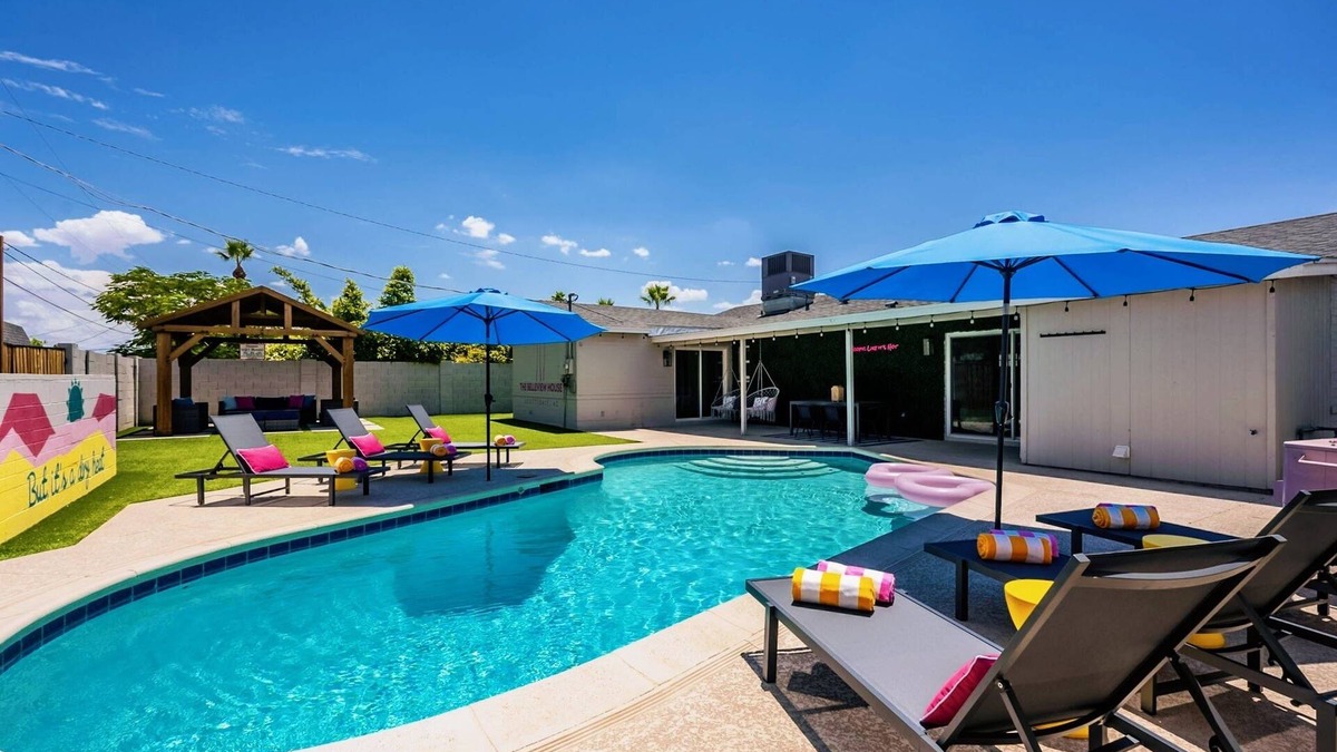 Papago Parkway House | Luxury living in Old Town Scottsdale - Heated pool, fire pit, early check-in!