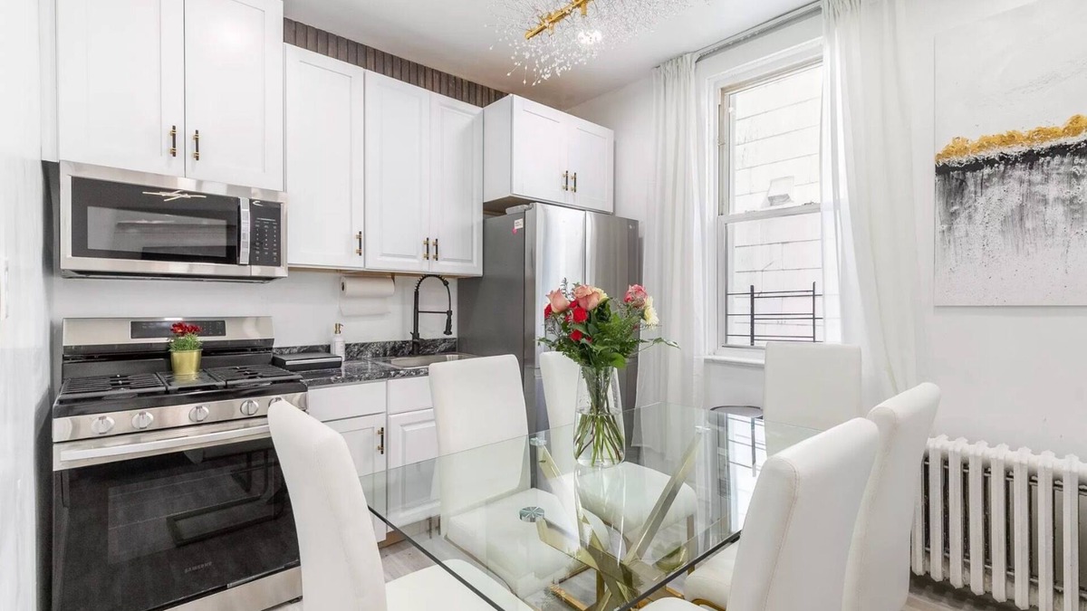 Southeast Yonkers House | Luxury Living in the Heart of NY