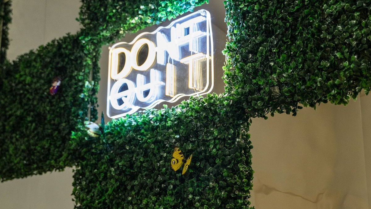 North Burnet Apartment | Luxury Living Steps from The Domain: Austin's Premier Shopping Haven!