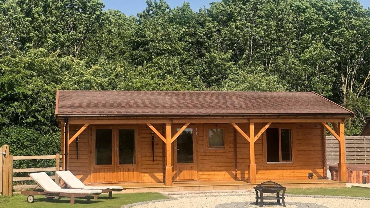 Callow Hill Cabin | Luxury Lodge retreat with hot tub