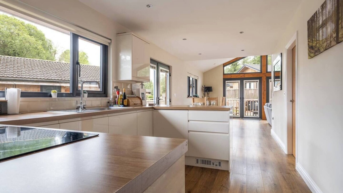 Otterburn Cabin | Luxury Lodge With Hot Tub & Outdoor Dining