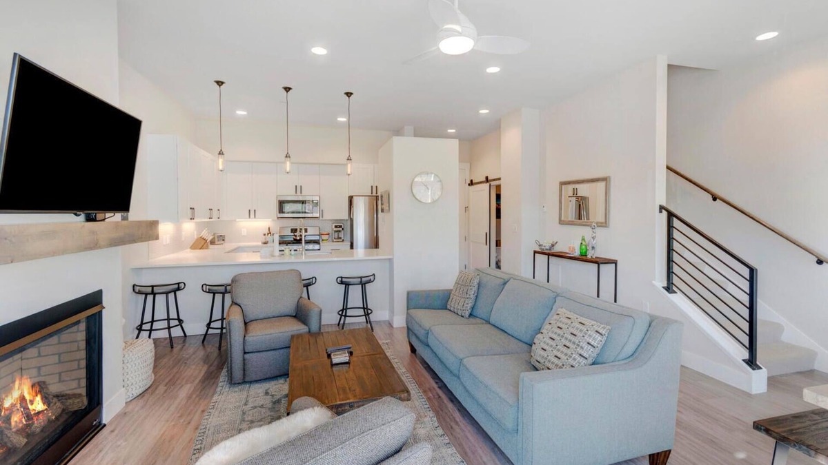 Winter Park House | Luxury Loft 3 I Hot Tub I Great Views I Best Price I Discounted Attractions