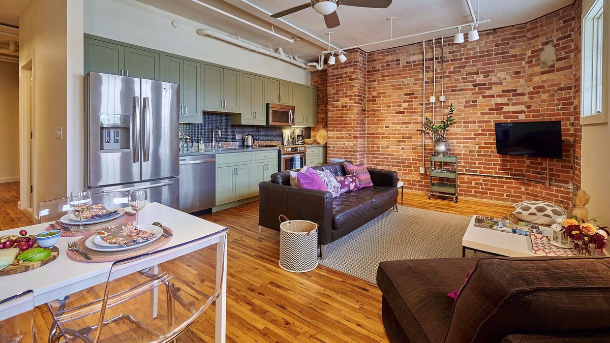 Downtown Asheville Apartment | Luxury Loft in Downtown Asheville: chic, central, in the middle of all the fun!