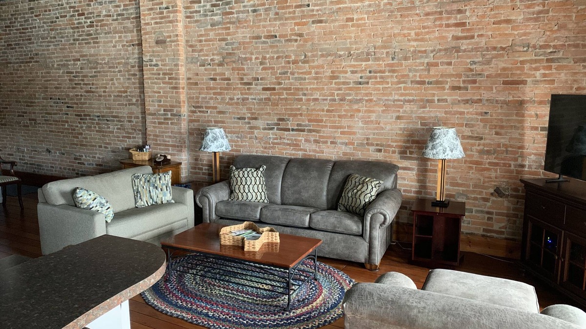 Jerseyville Apartment | Luxury loft in the building from 1888