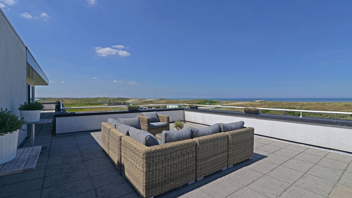 Monster Apartment | Luxury Loft with Sea View
