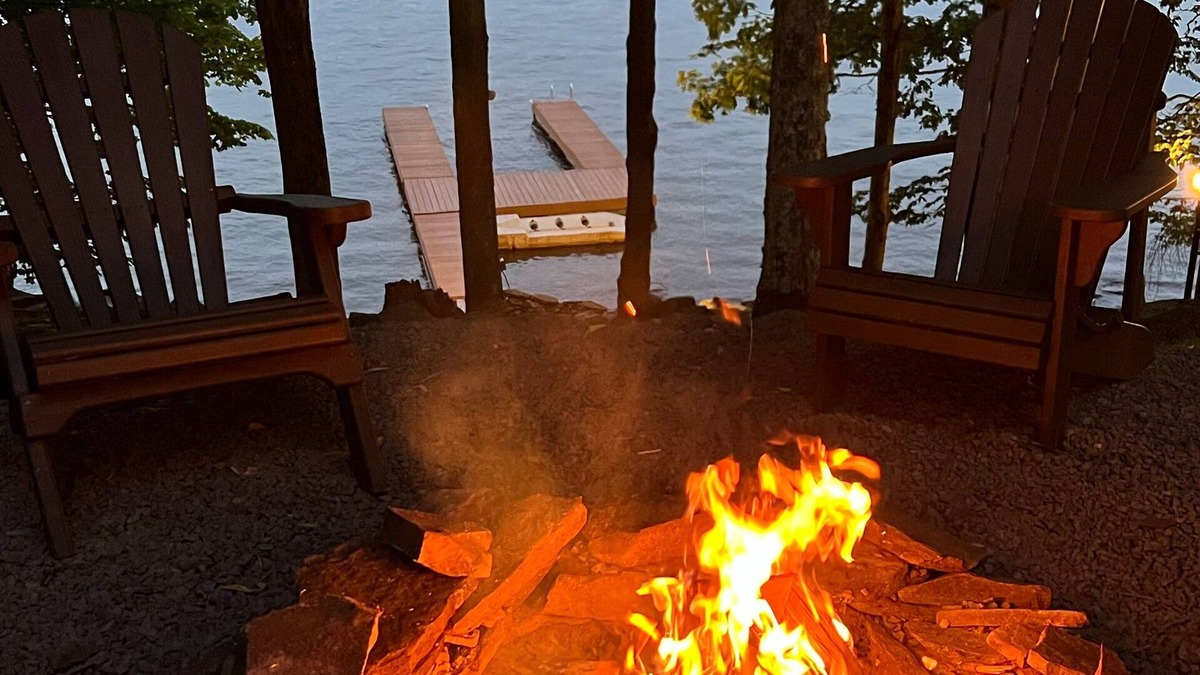 Wallenpaupauk Lake Estates House | Luxury Log Home On The BIG Lake