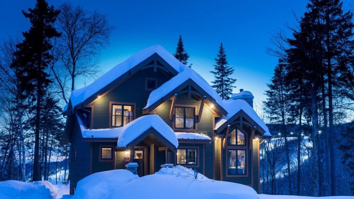Stoneham Ski Chalet | Luxury Mountain Cottage