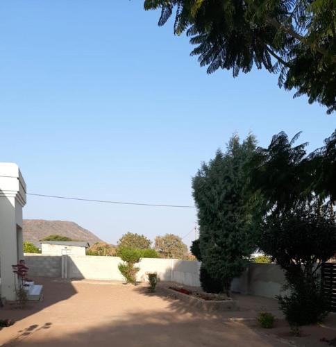 South-East District Bed & Breakfast | Luxury Mama Africa BnB , Diamond Mine Tours