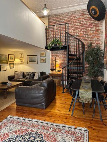 St Kilda West Apartment | Luxury Mansion Loft by the Beach