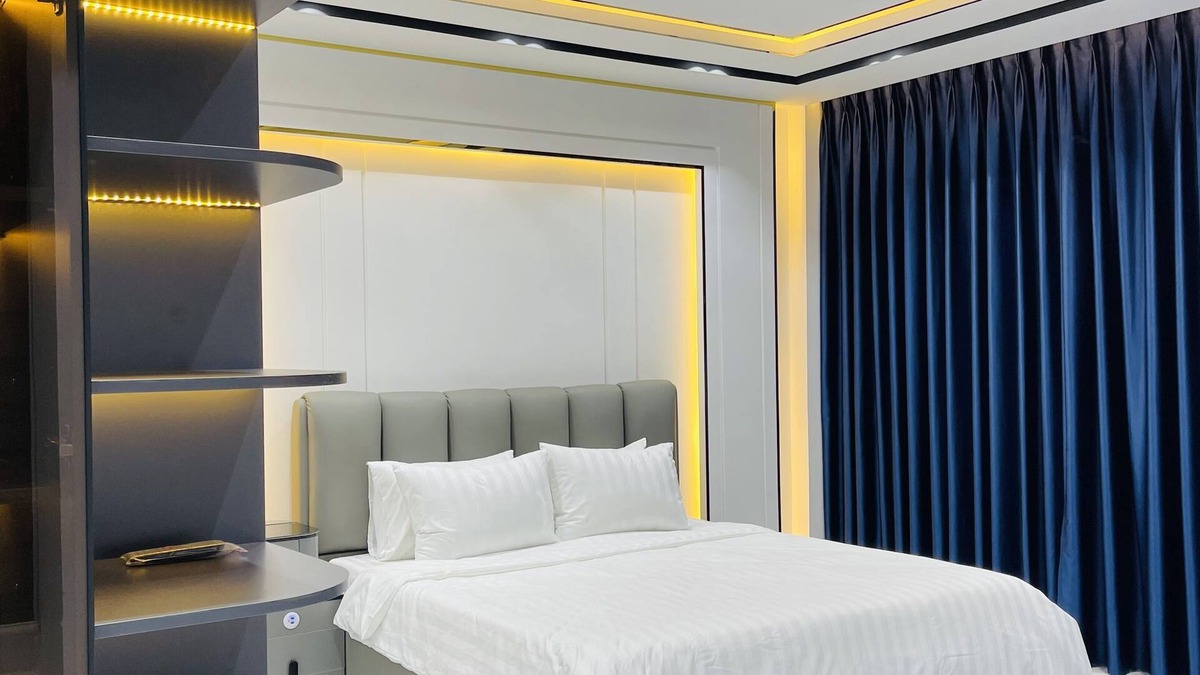 Phu Nhuan House | Luxury master room.n