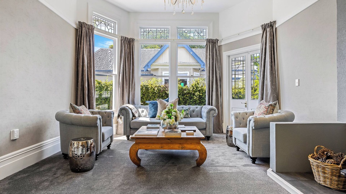 Strowan Villa | Luxury Merivale Villa