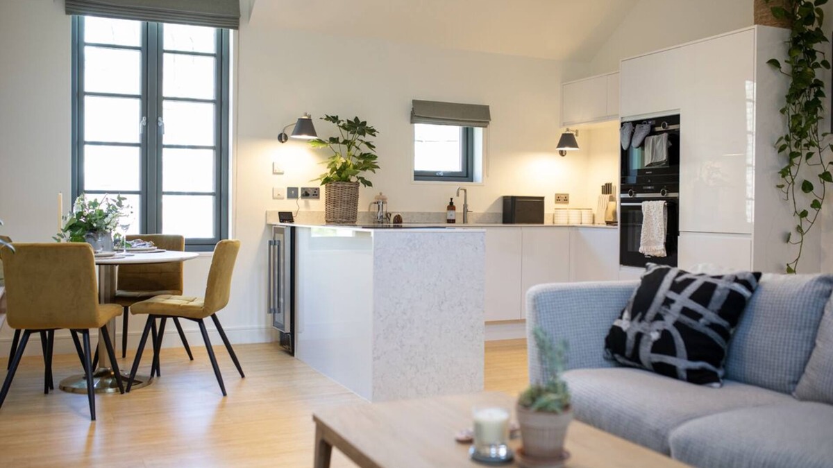 Kelvinbridge House | Luxury Mews Cottage in Park district, Glasgow