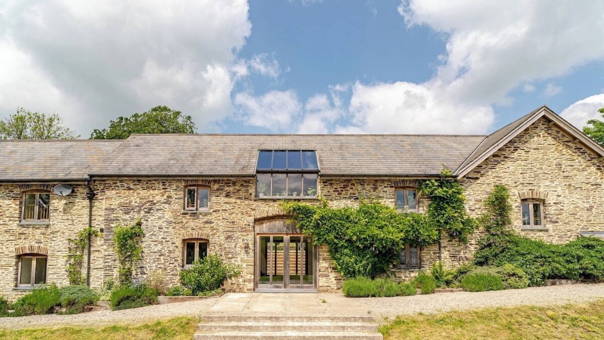Brayford House | Luxury Modern Barn Conversion in the Exmoor National Park