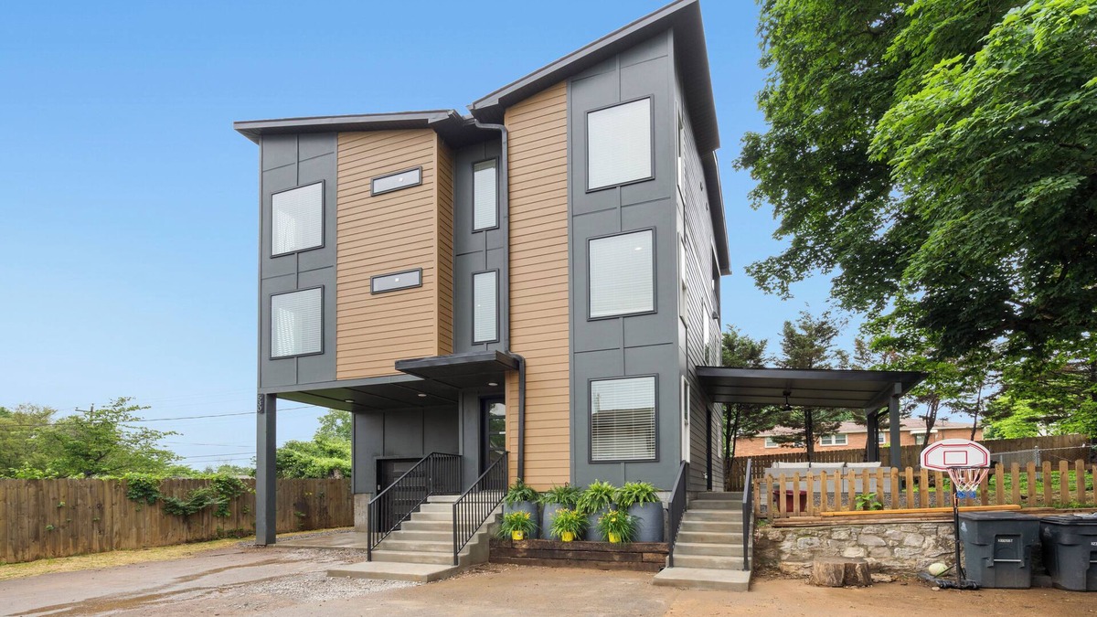 Charlotte Park House | Luxury modern newly built 1bd/1ba, EV charger, 15mi BNA 7mi Broadway 6mi Vandy