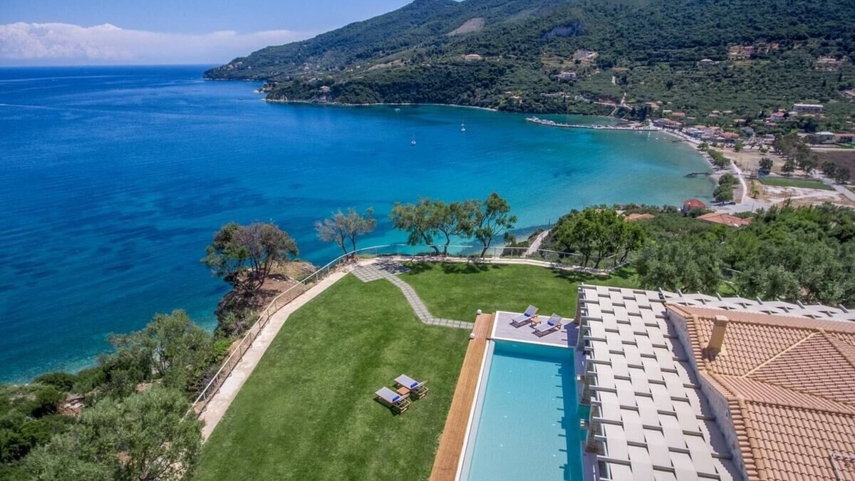 Limni Keri Villa | Luxury modern villa with swimming pool
