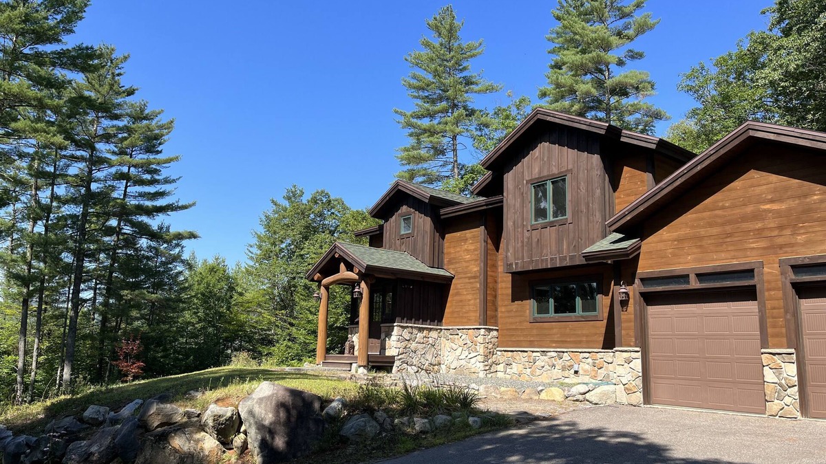 Thornton House | Luxury mountain home near Owl’s Nest and Waterville Valley
