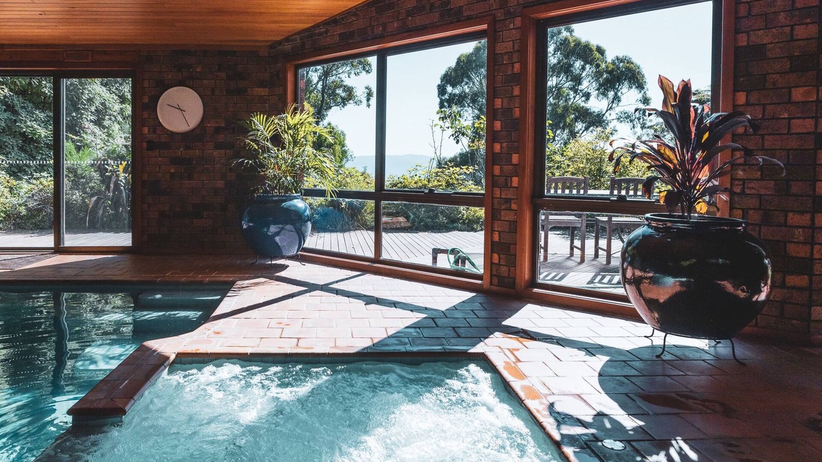 Kalorama House | Luxury mountain retreat - pool, spa, sauna
