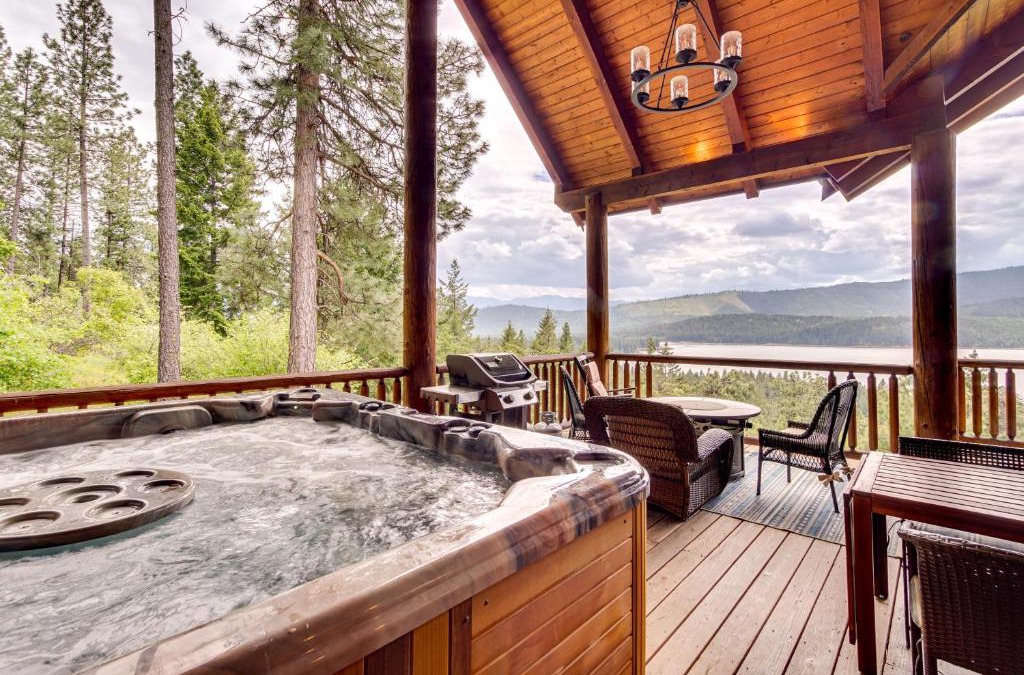 Cle Elum House | Luxury Mtn Cabin with Sweeping Cle Elum Lake Views!