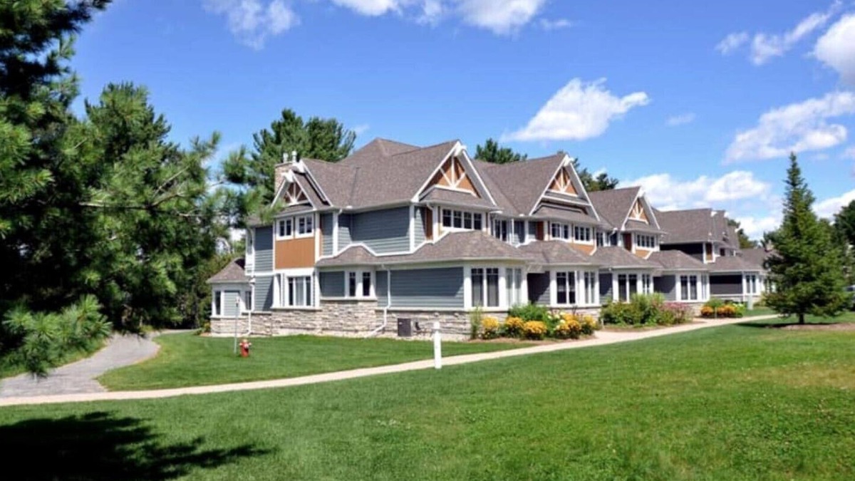 Baysville Villa | Luxury Muskoka Villas With All The Amenities