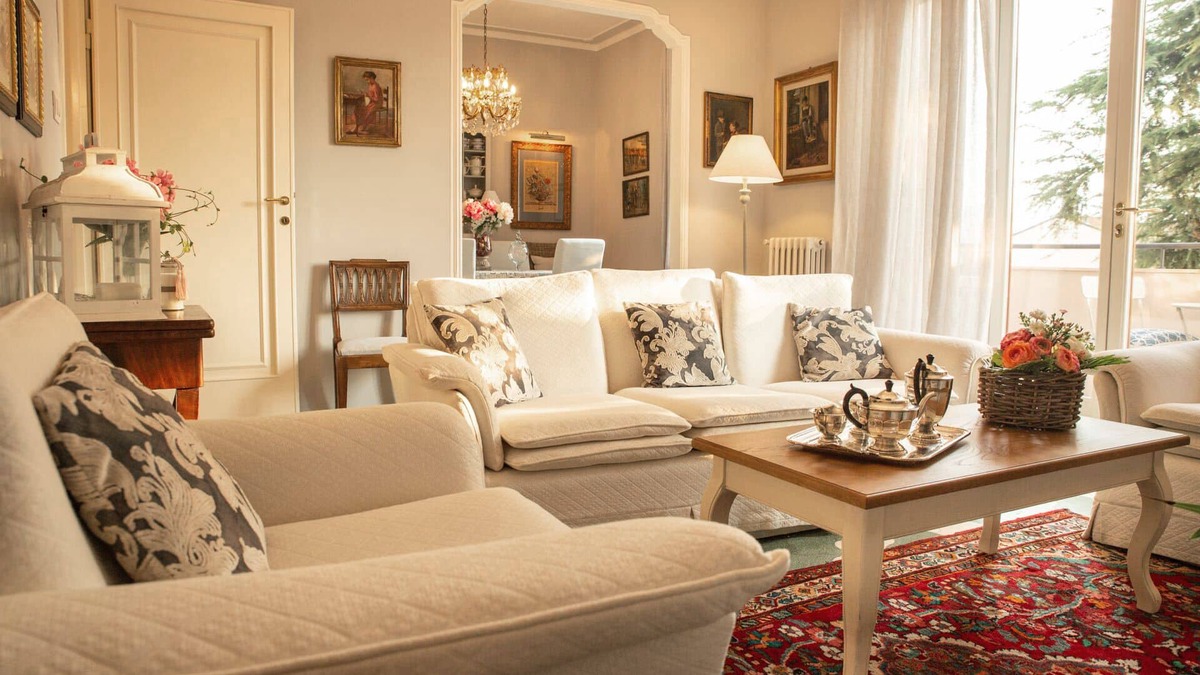 Lucca Historical Center Apartment | LUXURY NEW APARTMENT- PARKING AND GARDEN PRIVATE-VERY CLOSE WALLS OF LUCCA-WIFI
