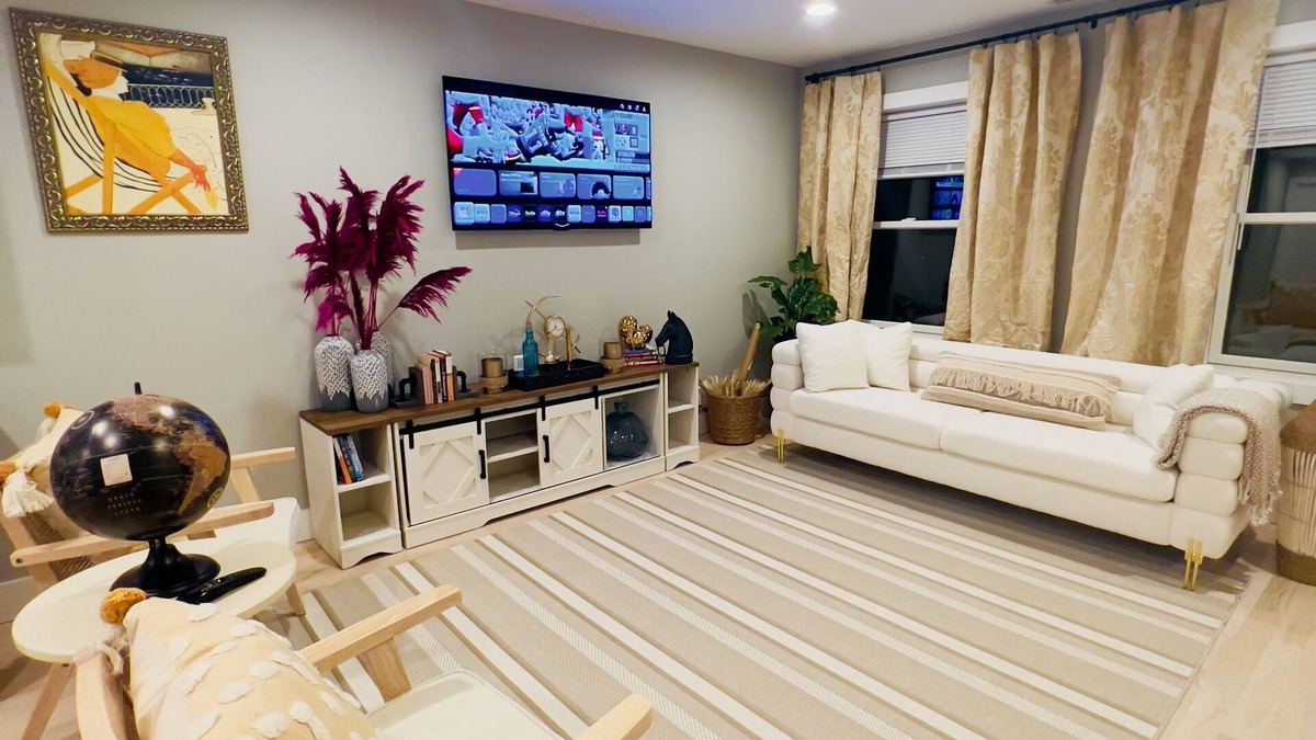 Montclair Condo | Luxury New-built - Beautiful 3 bedrooms+2 bathrooms Montclair Home