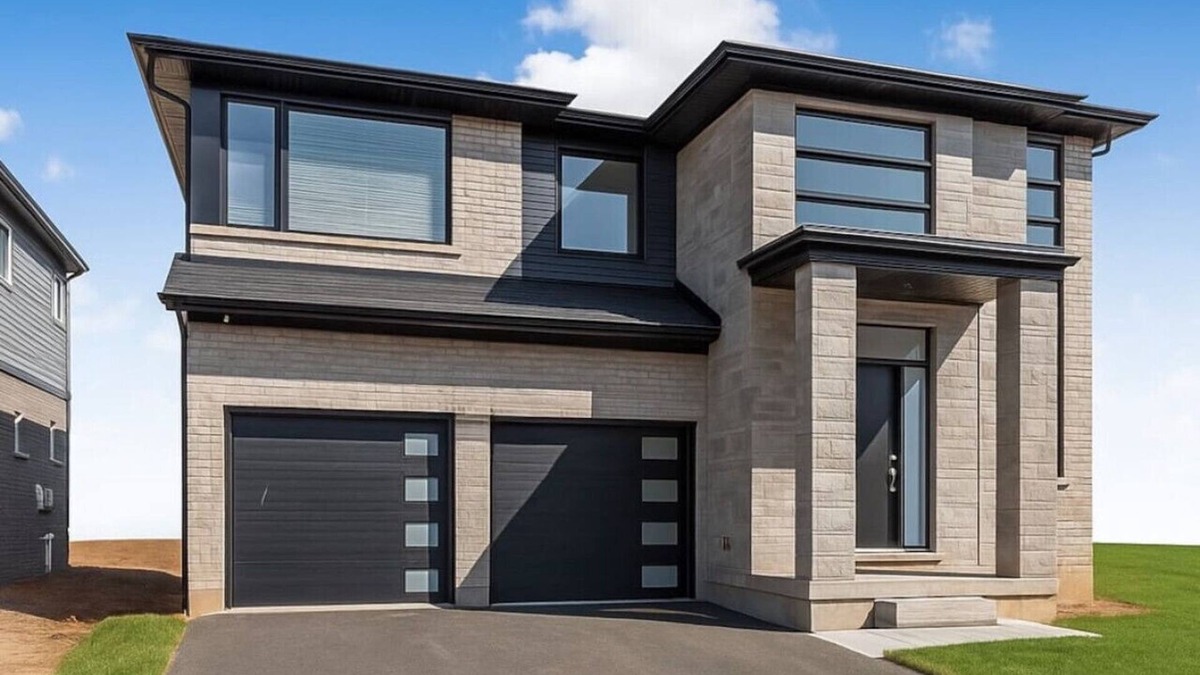 Fonthill House | Luxury New Home By Niagara Fall
