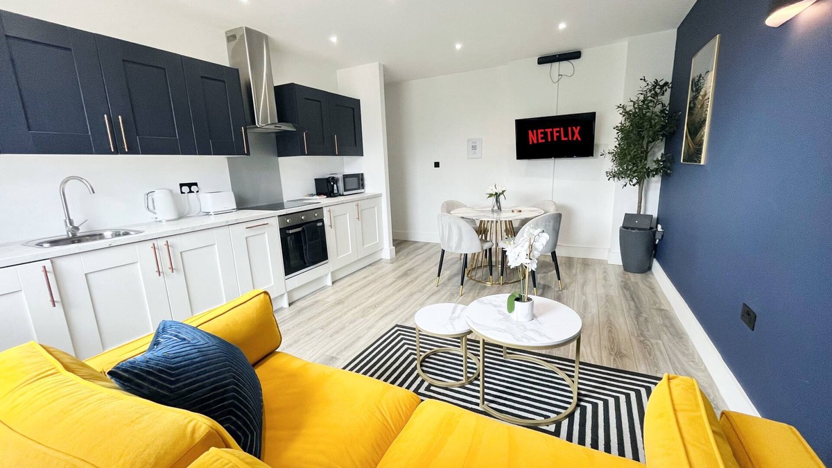 Norwich Apartment | Luxury Norwich City Centre Flat - Free Parking