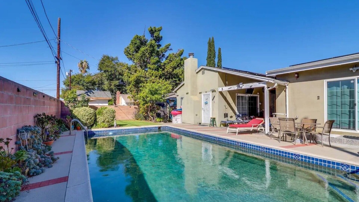 North Hills West House | Luxury Oasis Home w/Pool & Free Parking -6 Guests . Near CSUN