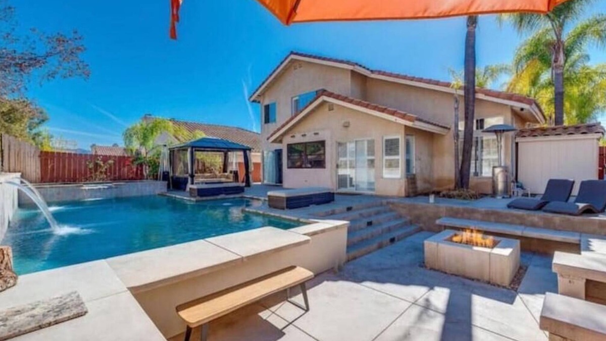 Rancho San Diego House | Luxury Oasis: Poolside Bliss