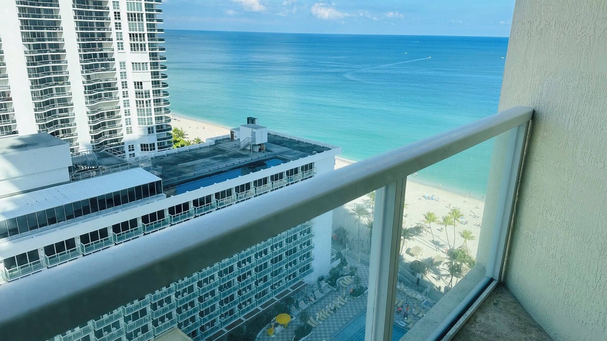Sunny Isles Beach House | Luxury Oceanfront 3-Bed Condo, family-friendly Sunny Isles Beach Paradise