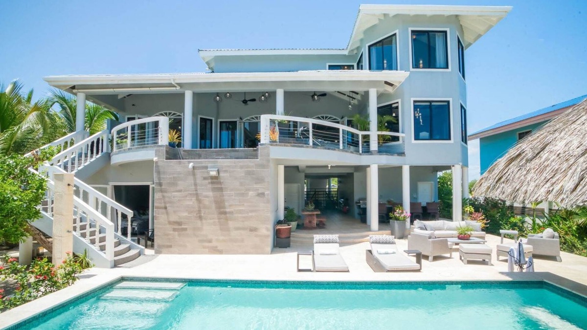 Plantation Villa | Luxury Oceanfront Villa w/2 Pools, Beach & Pier