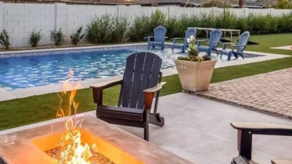 Village Grove House | Luxury Old Town Scottsdale Oasis Heated Pool