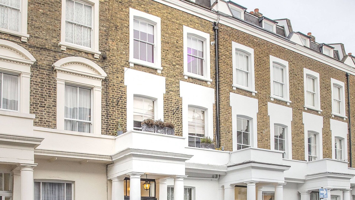 Warwick Apartment | Luxury one-bedroom apartment in Central London (sleeps up to 4)