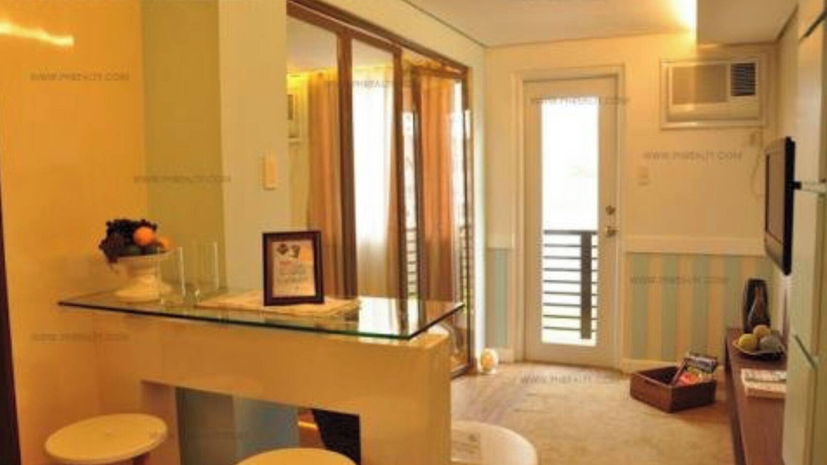 Muntinlupa Condo | Luxury One Bedroom Condo Well Maintained and Top Of the Line Unit