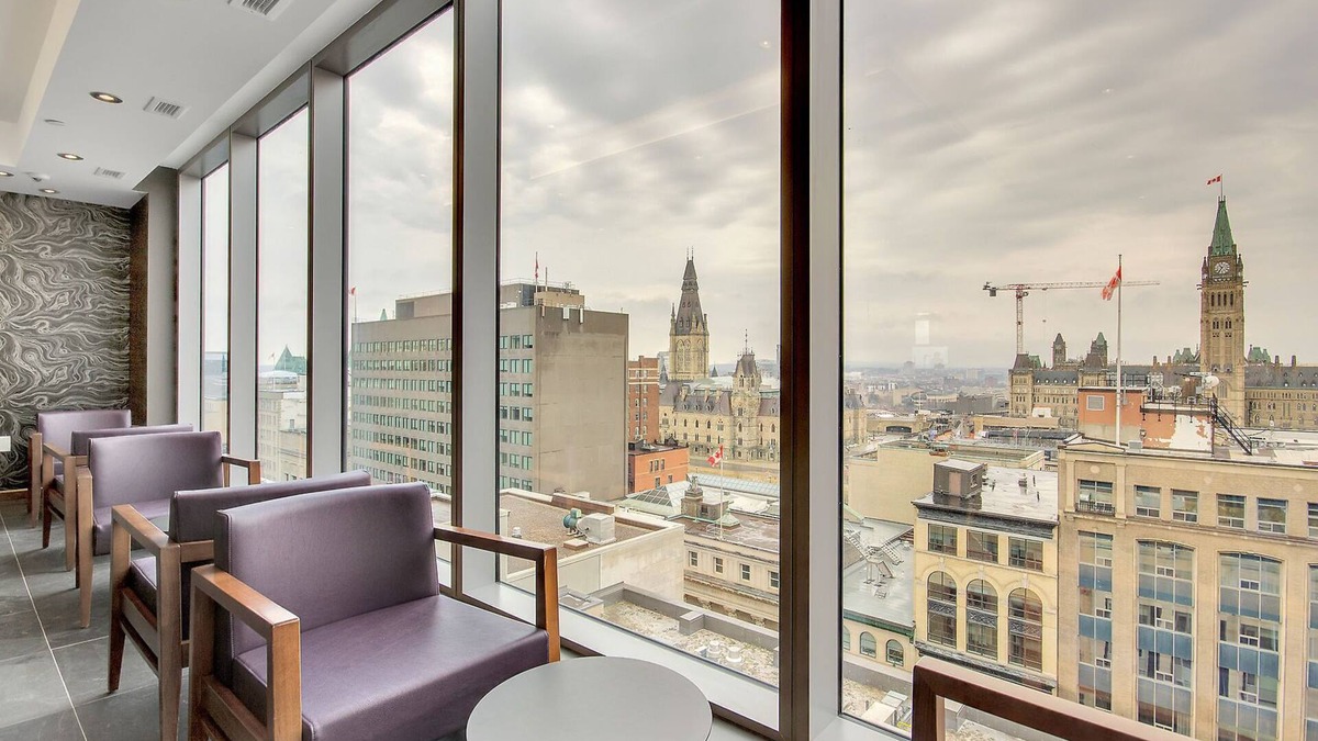Byward Market - Parliament Hill Condo | Luxury one bedroom w patio steps from parliament