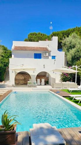 Rosa Marina Villa | Luxury Ostuni Beachfront Villa with Pool & Private Parking
